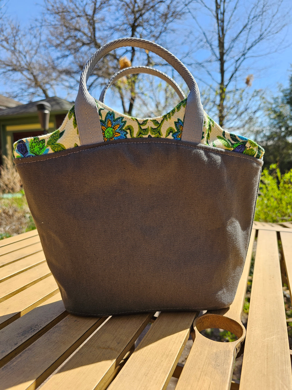 Three Sisters Insulated Tote - Floral with Gray Handles